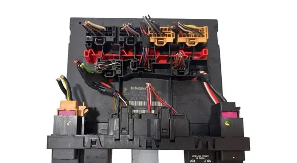 Volkswagen PASSAT B6 Comfort/convenience module 3C8937049AA H57S3204 F005V00985