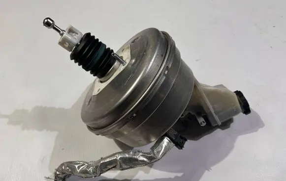 Chevrolet Camaro Brake booster 23347395