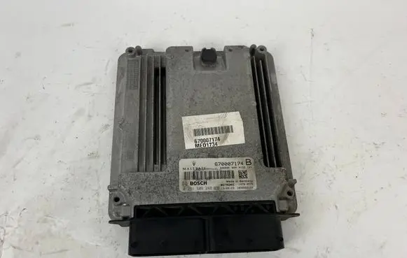 Maserati Quattroporte Engine control unit/module 670007174