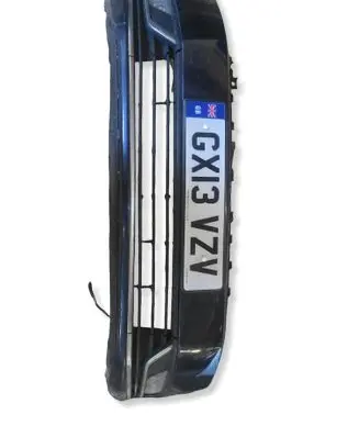 Volkswagen PASSAT B7 Front bumper 