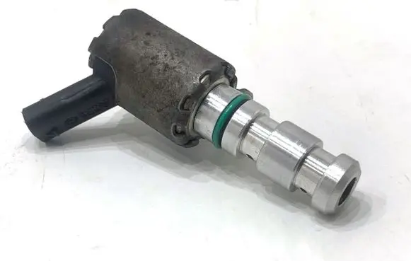 Ford Ecosport Camshaft position sensor CM5G6C880DA