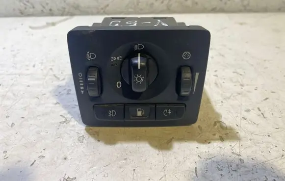 Volvo V50 Light switch 30739300