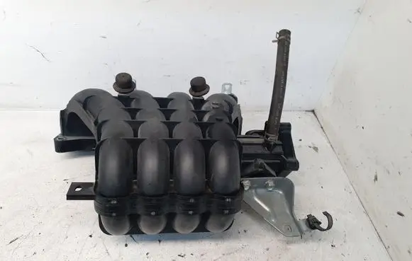 Hyundai Tucson TL Intake manifold MIKUNI PA6GF30