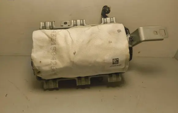 Passenger airbag