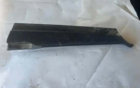 Mercedes-Benz C W203 Parcel shelf load cover mount bracket 2036908825 2038601269