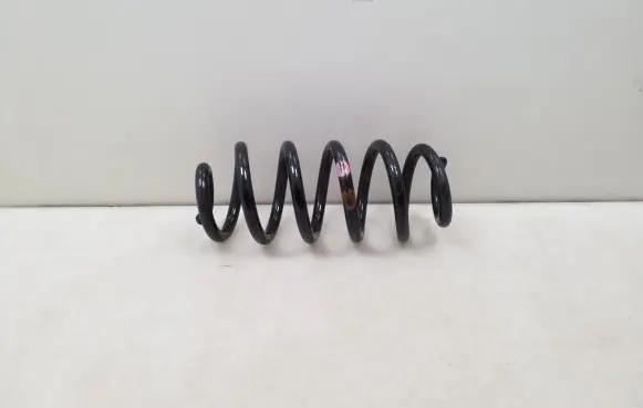 Nissan Qashqai J12 Rear coil spring