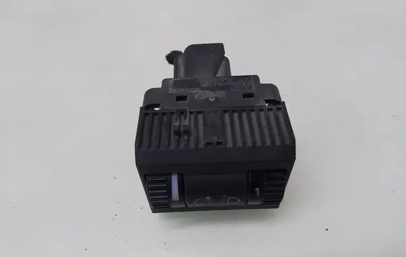 Volkswagen Transporter - Caravelle T6 Headlight level height control switch 7E0941333