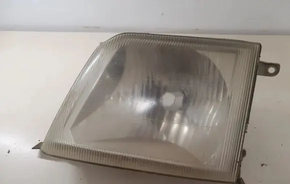 Toyota Land Cruiser (HDJ90) Headlight/headlamp