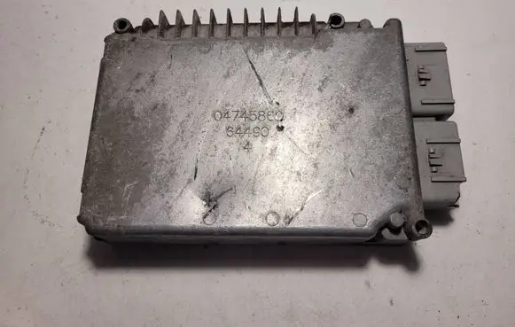 Chrysler Voyager Engine control unit/module P04727269AB T86EH292906MzT 7269AB