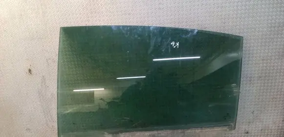 Volkswagen PASSAT B7 Rear door window glass