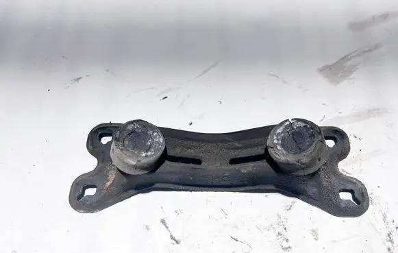 BMW 8 E31 Gearbox mounting bracket 1137224 24711137224