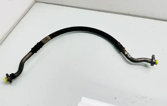 Volvo V70 Air conditioning (A/C) pipe/hose 31332152