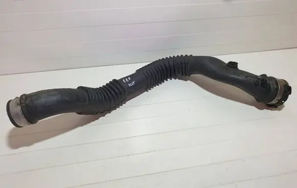 Intercooler hose/pipe
