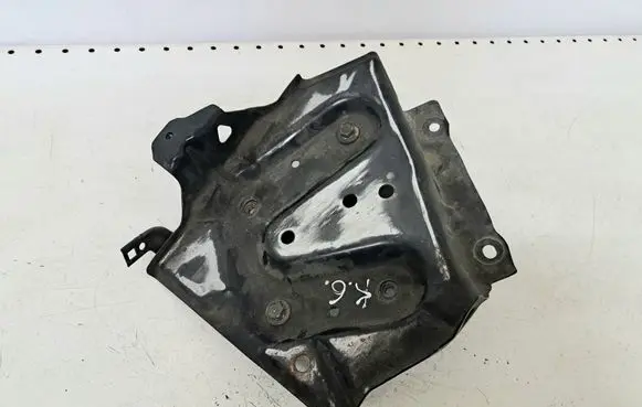 Honda Civic Battery bracket 