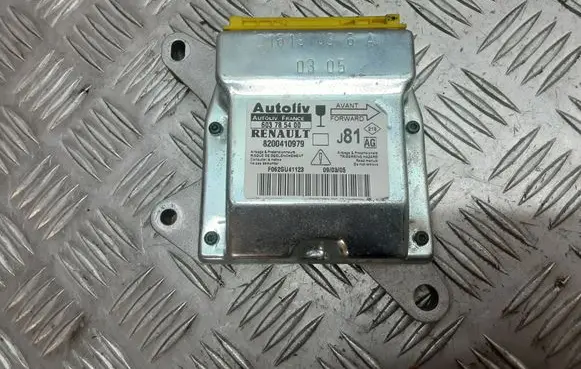 Renault Espace - Grand espace IV Airbag control unit/module 8200410979