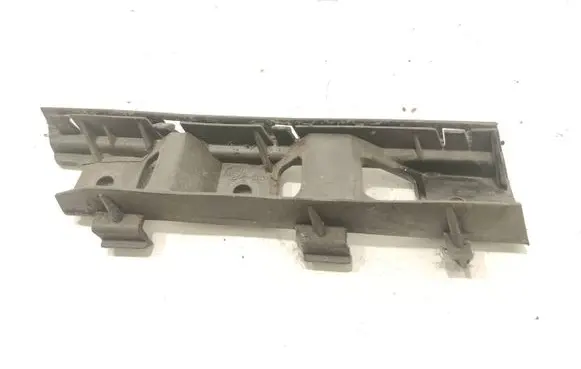Volkswagen PASSAT B6 Front bumper mounting bracket 3C0807184