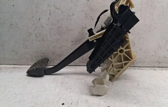 BMW 5 F10 F11 Brake pedal 14416710