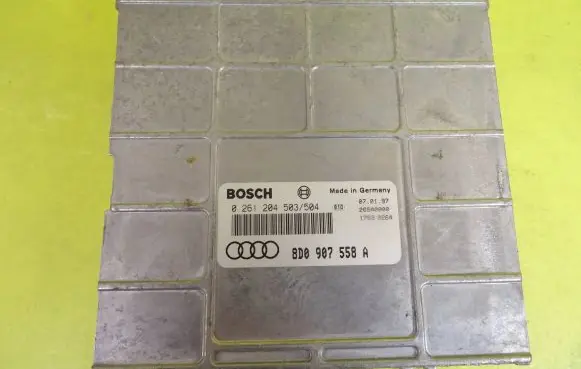 Audi A4 S4 B5 8D Engine control unit/module 0261204503 8D0907558A