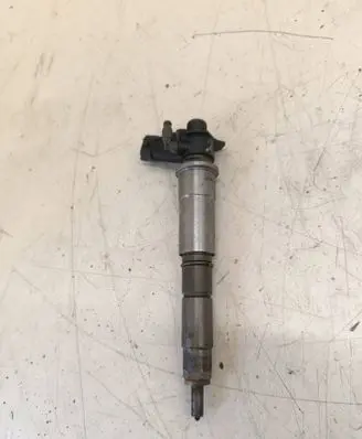 Nissan Navara Fuel injector 0445116033 089945BH8 110823