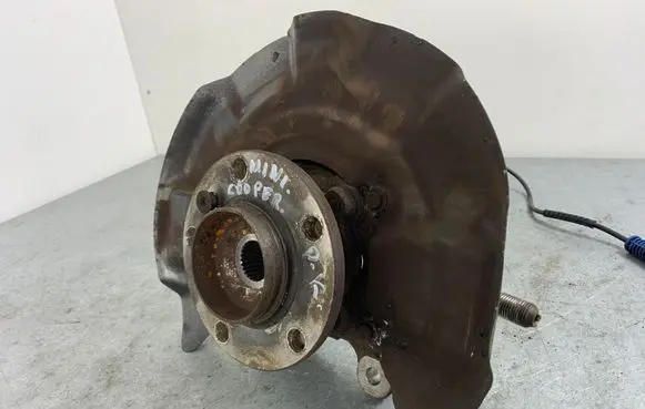 Mini Cooper Countryman R60 Front wheel hub