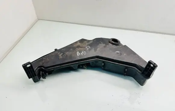 Audi Q5 SQ5 8R Windshield washer fluid reservoir/tank 8R0955453B 8R0955453C