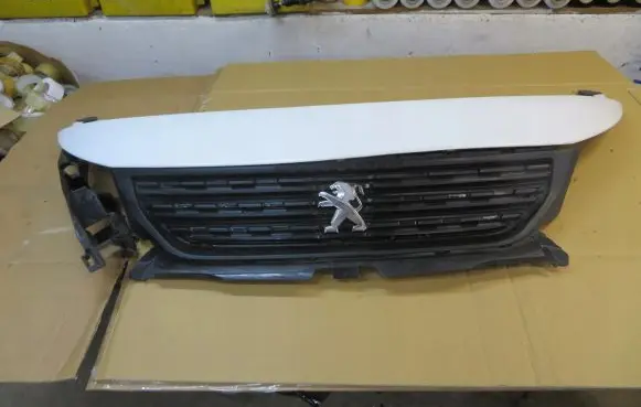 Peugeot Partner Front grill 9818281980