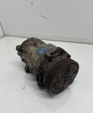 Volkswagen Golf IV Air conditioning (A/C) compressor (pump) 1J0820803K