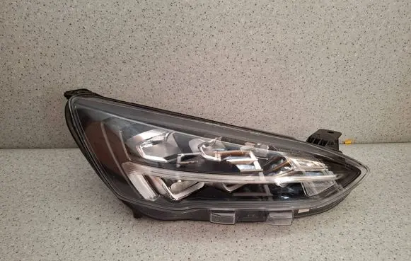 Ford Focus Headlight/headlamp JX7B13F014CE