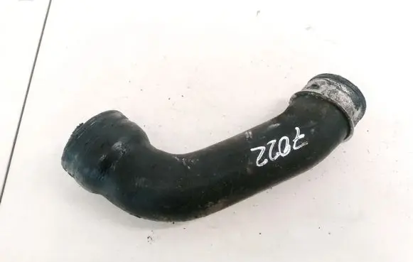 Volkswagen Polo IV 9N3 Intercooler hose/pipe