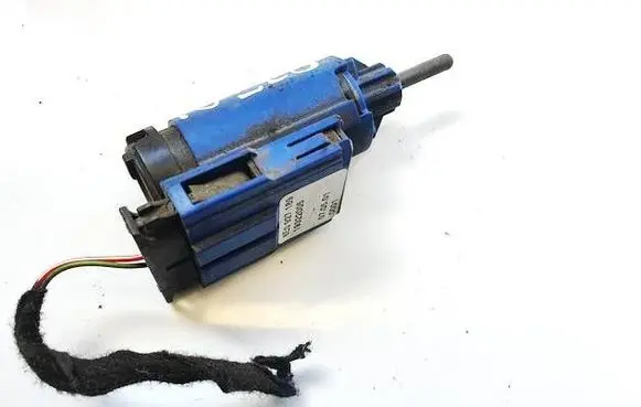 Audi A4 S4 B6 8E 8H Brake pedal sensor switch 8e0927189 19322005