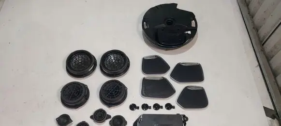 Audi Q3 8U Subwoofer speaker 8U0035436A