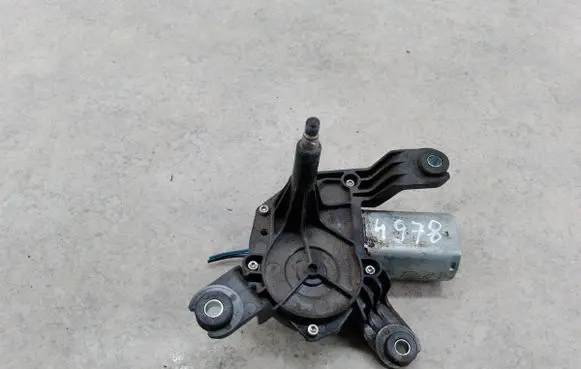 Opel Corsa D Rear window wiper motor 53027312