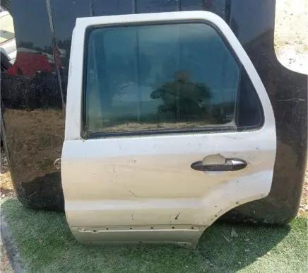 Mazda Tribute Rear door
