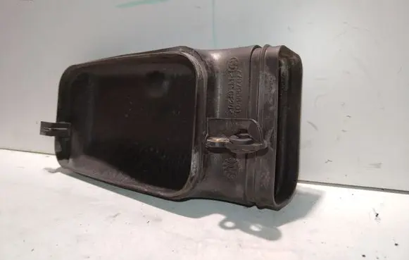 BMW 5 E60 E61 Air intake hose/pipe 779795601