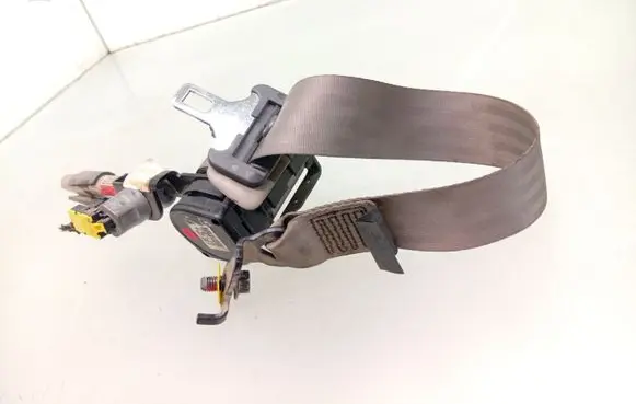 Volvo S80 Rear seatbelt 39965836