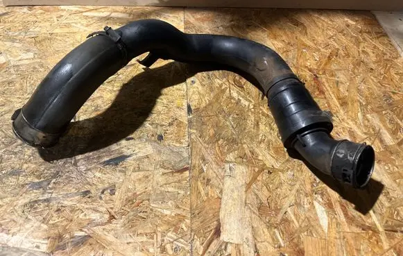 Land Rover Range Rover Velar Intercooler hose/pipe GX736N650A