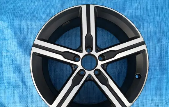 Mercedes-Benz B W247 R18 alloy rim A1774013200