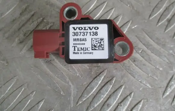 Volvo V50 Airbag deployment crash/impact sensor 30737138