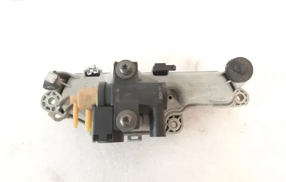 Vacuum air tank