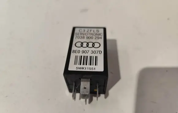 Audi A4 S4 B7 8E 8H Other relay 7038900294 5WK11551 8E0907307D