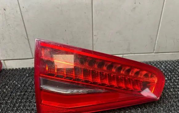 Audi A4 S4 B8 8K Tailgate rear/tail lights 8K5945093AC 01091701