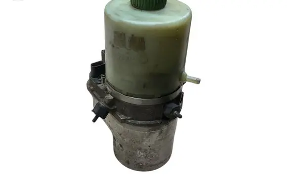 Skoda Fabia Mk1 (6Y) Power steering pump A0010530