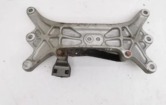 Maserati Ghibli Gearbox mounting bracket