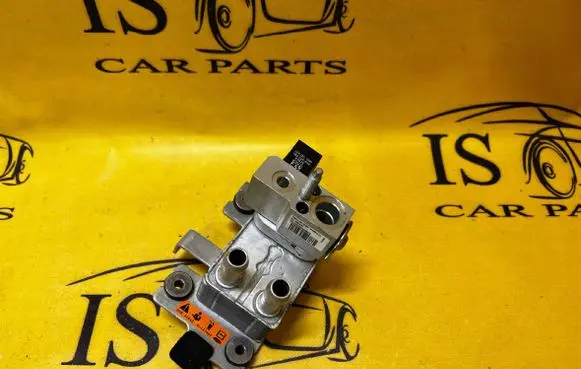 Ford Kuga III Air conditioning (A/C) expansion valve LX6A10C708AD LX6A10C708A