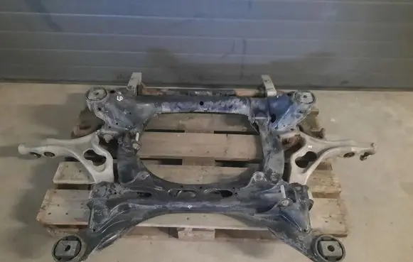 Audi Q7 4L Front subframe