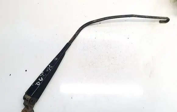 Toyota Land Cruiser (HDJ90) Rear wiper blade arm 5558