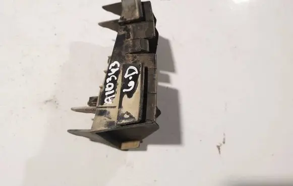 Toyota Corolla E120 E130 Rear bumper mounting bracket 5256202010 52562-02010