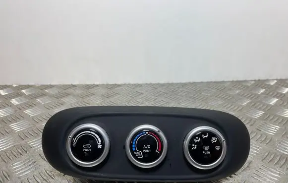 Fiat 500X Climate control unit 07356568380