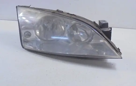 Ford Mondeo Mk III Headlight/headlamp 0301174204