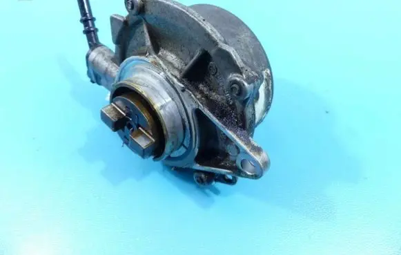 Vacuum pump